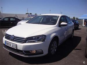 Volkswagen Passat 1.6 Tdi 105cv Bluemotion 4p. -14