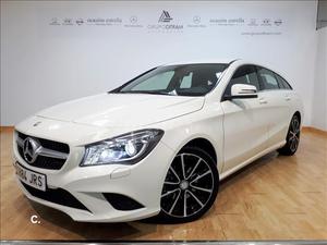 MERCEDES-BENZ Clase CLA CLA 200 d Shooting Brake 5p.