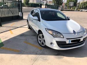 RENAULT Mégane Dynamique 1.5dCi 105cv eco2 -10