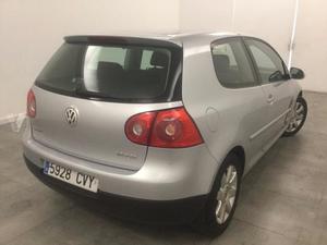 VOLKSWAGEN Golf 1.6 FSI Highline -04