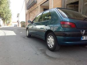 PEUGEOT 306 STYLE 1.9 DIESEL -96