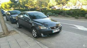 LEXUS IS220d Premium Multimedia 4p.