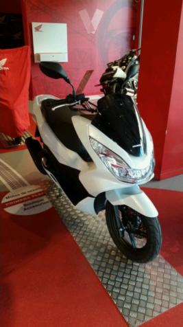 HONDA PCX 125 (modelo actual) -15