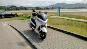 SUZUKI BURGMAN 125 Executive (modelo actual) -11