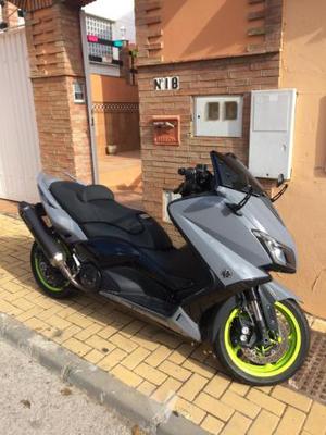 YAMAHA T-Max 530 ABS LUX MAX -16