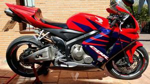 HONDA CBR 600 RR (