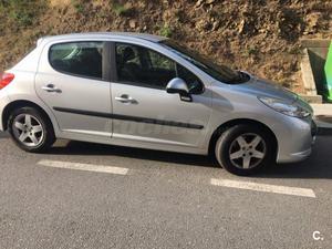 PEUGEOT 207 Confort 1.4 VTi 16v 95 5p.