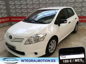 TOYOTA Auris 90D Live 5p.