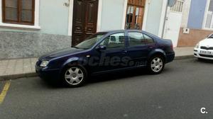 VOLKSWAGEN Bora 1.9 TDI HIGHLINE 115BHP 4p.