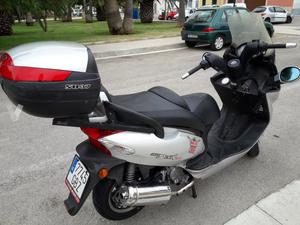 KYMCO Grand Dink 