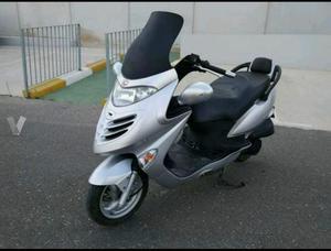 KYMCO Grand Dink 