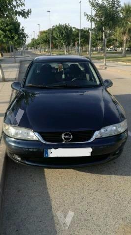 OPEL Vectra Sport v Auto -01