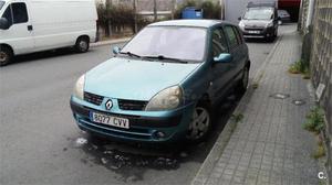 Renault Clio Luxe Privilege v 5p. -04