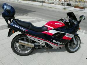 SUZUKI GSX 750 F (