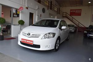 TOYOTA Auris 90D Active 5p.