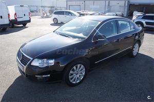 VOLKSWAGEN Passat 2.0 TDI 110cv DPF Advance Plus 4p.