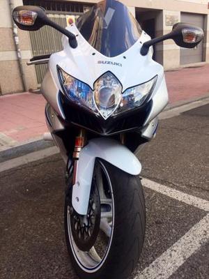 SUZUKI GSX-R