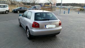 AUDI A3 1.8 AMBIENTE -00