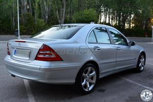 MERCEDES-BENZ Clase C C 220 CDI SPORT EDITION 4p.