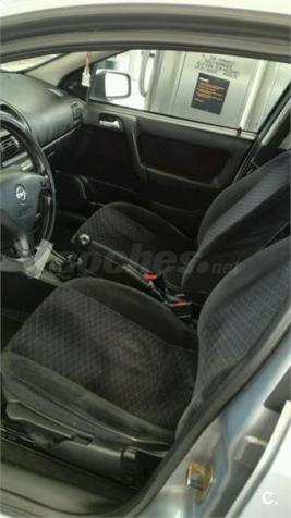 Opel Astra 2.0 Di 16v Comfort 5p. -00