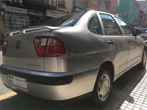 SEAT Cordoba 1.4 STELLA 4p.