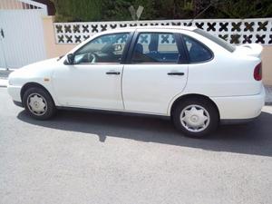 SEAT Córdoba 1.4 DREAM -98