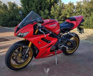 TRIUMPH DAYTONA 675 TRIPLE (