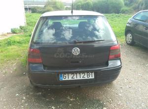 VOLKSWAGEN Golf 1.6 HIGHLINE 3p.