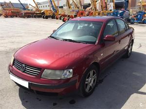 VOLKSWAGEN Passat 1.9 TDi 130CV Highline 4p.