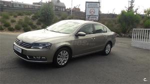 VOLKSWAGEN Passat 2.0 TDI 140 DSG Advance BlueMotion Tech