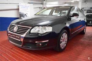 VOLKSWAGEN Passat 2.0 TDI 140cv Highline DSG 4p.