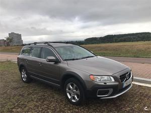 VOLVO XC70 D5 Momentum Auto 5p.