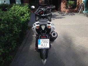 YAMAHA T-Max 530 Bronce Max (modelo actual) -12