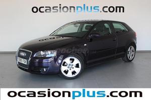 AUDI A3 1.6 FSI Ambition 3p.