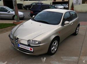 Alfa Romeo  Jtd Distinctive 5p. -04