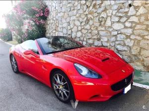 FERRARI California 4.3 V8 4 plazas -09