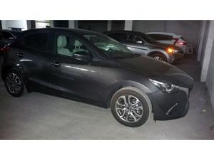 Mazda Mazda2 M2 1.5D Luxury P.Safety + Cuero blanco Nav