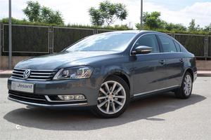 VOLKSWAGEN Passat 2.0 TDI 140 DSG Highline BlueMotion Tech