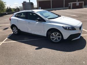 VOLVO V40 Cross Country 1.6 D2 Kinetic 5p.