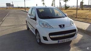 PEUGEOT i Trendy 68cv 5p.