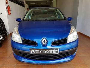 Renault Clio v Authentique