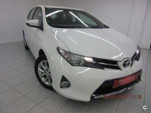 TOYOTA Auris 130 Active 5p.