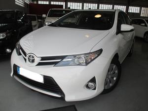 Toyota Auris 90D Active