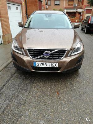 VOLVO XC D3 AWD Momentum 5p.