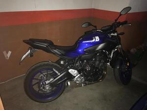 YAMAHA MT-