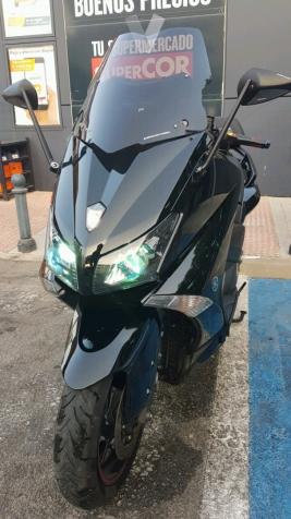 YAMAHA T-Max 530 ABS LUX MAX -14