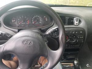 HYUNDAI Lantra LANTRA 1.8I GLS 16V 4p.