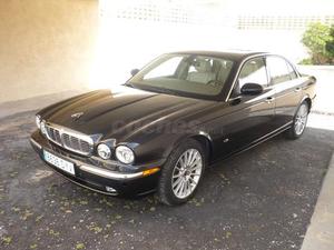 JAGUAR XJ XJ6 2.7D V6 Executive 4p.