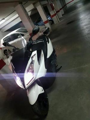 KYMCO Super Dink 125i (modelo actual) -15