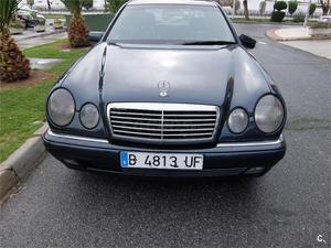 MERCEDES-BENZ Clase E E 290 TD 4p.